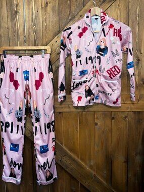 Taylor Swift printed Pink Pajamas size Large